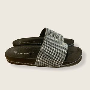 NWT Rhinestone and Pearl slides